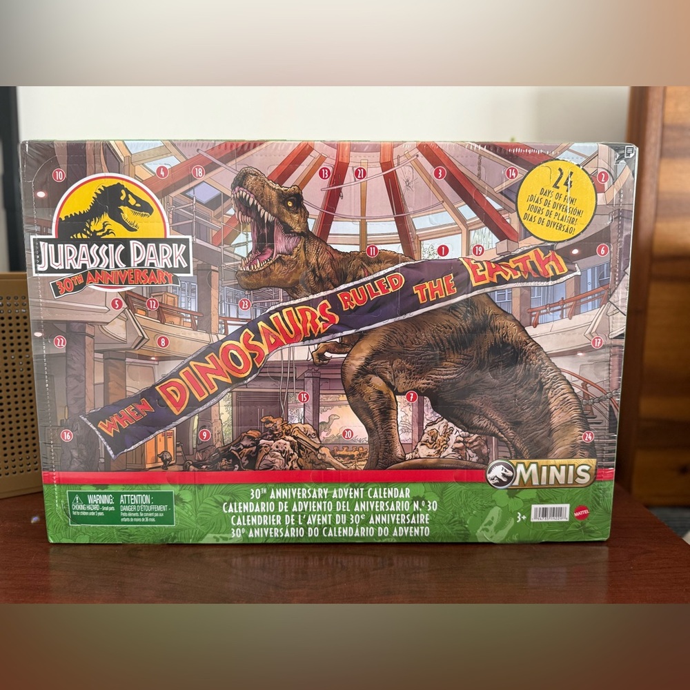 New Mattel Jurassic World Holiday Advent Calendar with 24 Day Countdown